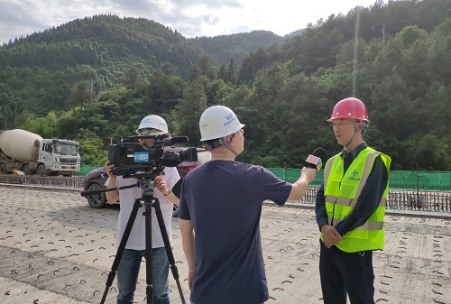 �����е���̨���幫˾����ǿ�C1����Ŀ�ɷ�