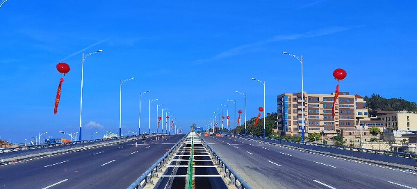 1594108672173025.jpg 泉州海湾大道_看图王~1.jpg